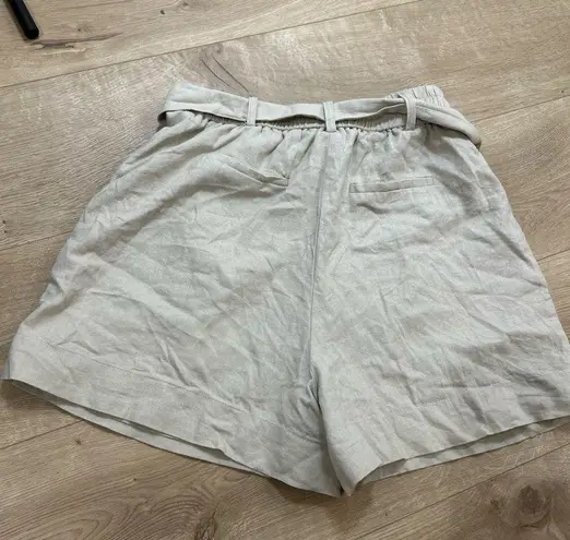 House of Harlow belted linen shorts size xs Tan