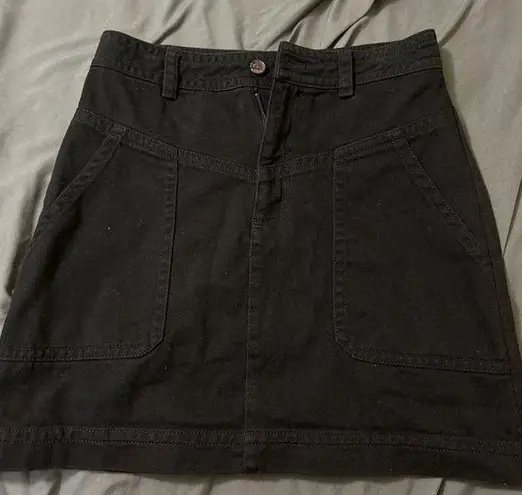 Banana Republic  black skirt / size 0