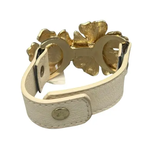 NEW YORK & COMPANY SET OF TWO BRACELETS – SNAP CUFFS Pink