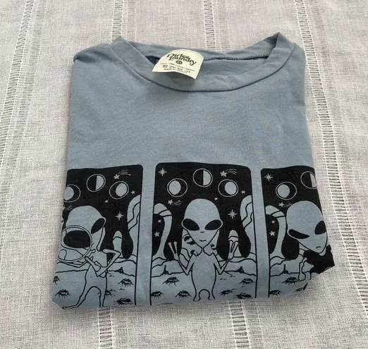 NWT Dirtee Laundry soft blue alien graphic t