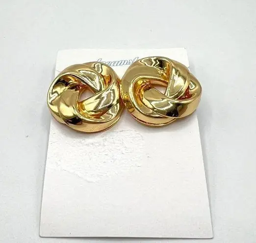 Dreamstate Knot Stud Earrings in Gold