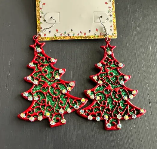 Lux NWT!  FUNTASTIC Christmas Pierced Earrings Dangling Festive Holiday Trees