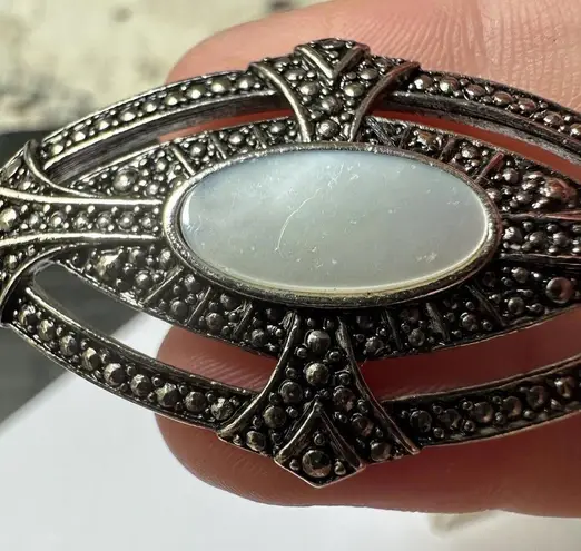 Dove Lot Of 3 Brooch Pins 1 Avon 1 MOP Mother Of Pearl Carved