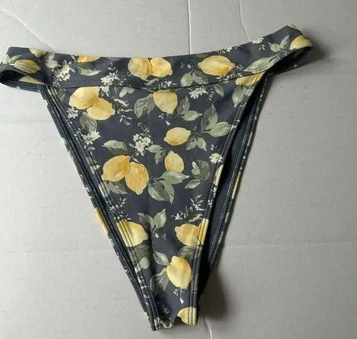 Abercrombie & Fitch  Lemon Print High Leg Cheeky Bikini Bottom sz M