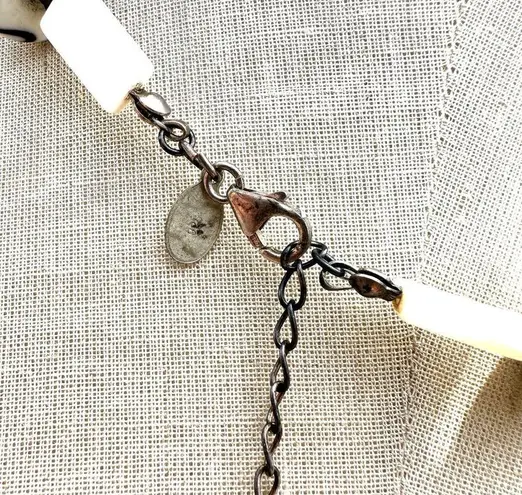 Vintage Donna Dressler White Art Glass Mother of Pearl Beaded Necklace