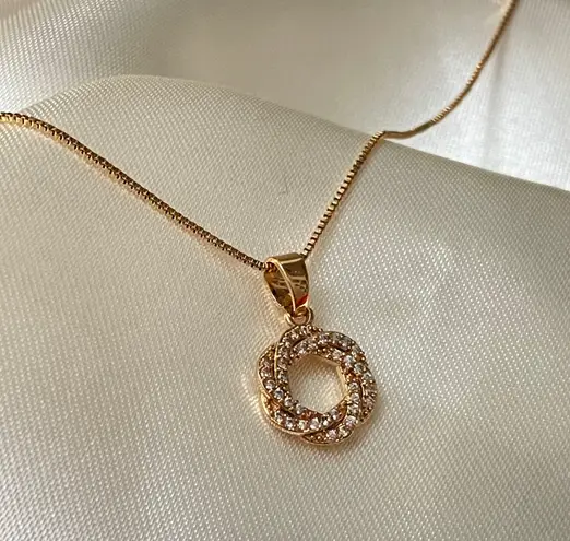 infinity Flower Diamond  Necklace