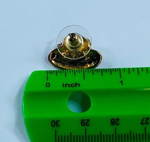 Red Hat Women Pierced Earrings Pair Purple Flower Accent Stones Sparkle Shine