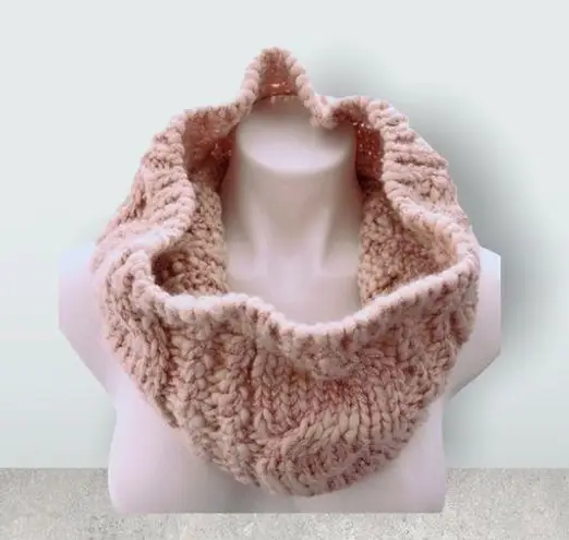infinity Collection Eighteen Chunky Knit Neck Scarf Blush Pink New
