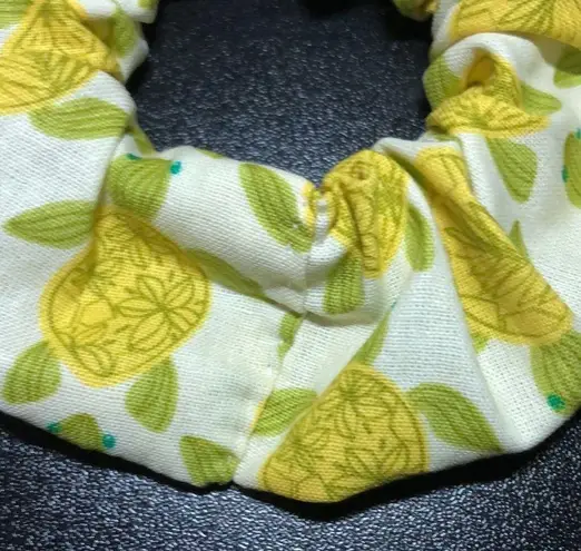 Handmade SCRUNCHIES 3/$8 or 5/$11!