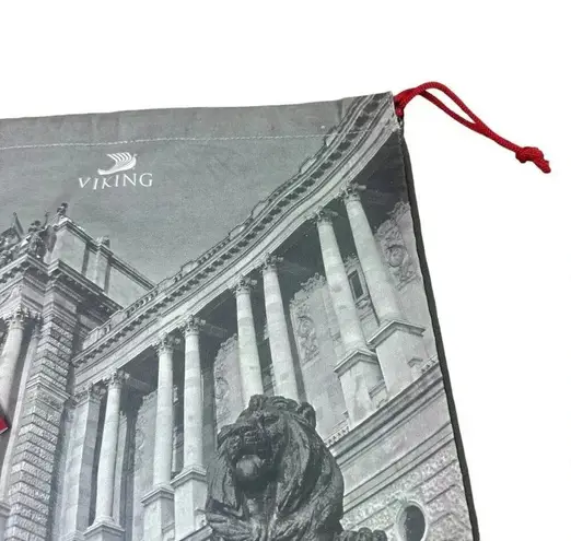 Viking Travel Bag Tote Adjustable Pull Straps Vienna Statue NWT New Gray