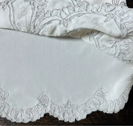 Vintage Deena Fine Lingerie White Embroidered Skirt Slip Size M