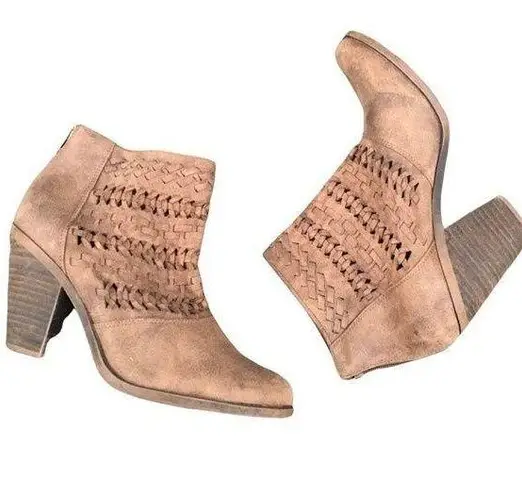 Fergie Willow Brown Boho Weaved Point Toe Ankle Boots Size 9