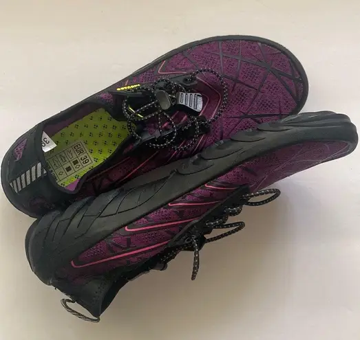 NWOB Saguaro Dive IV outdoor sports pool ocean water shoes, size 8