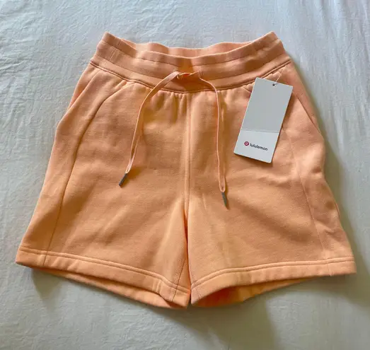 Lululemon Scuba high rise short 5”