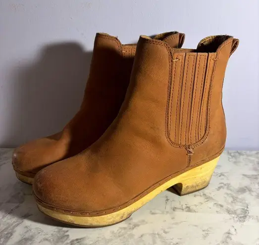 Frye  Odessa Chelsea Boots