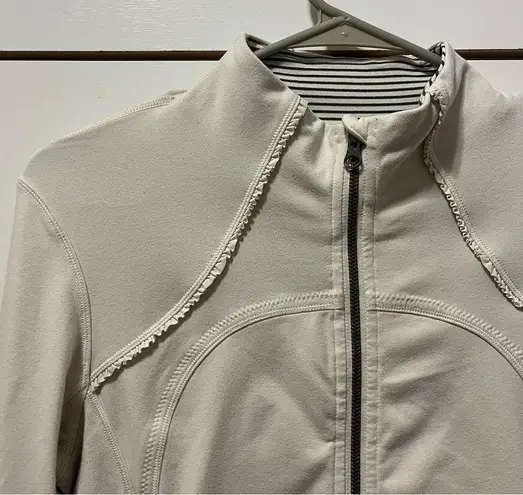 Lululemon  White Zip Up Jacket