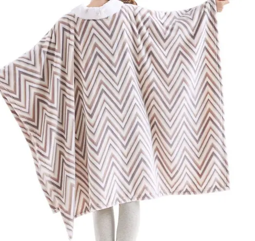 Charter Club Cozy Plush Wrap 50 x 70 Tan Chevron Throw