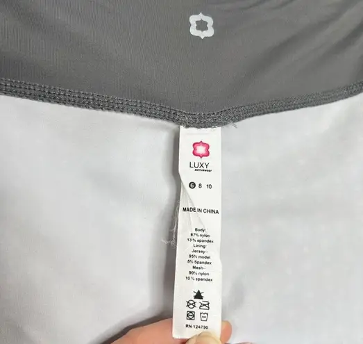 Luxy Activewear Sage Green Medallion Print Criss Cross Waist Capri Leggings Size 6