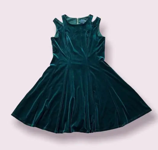 Gabby Skye  Cut-Out Velvet Dress Green Size 14 NWT