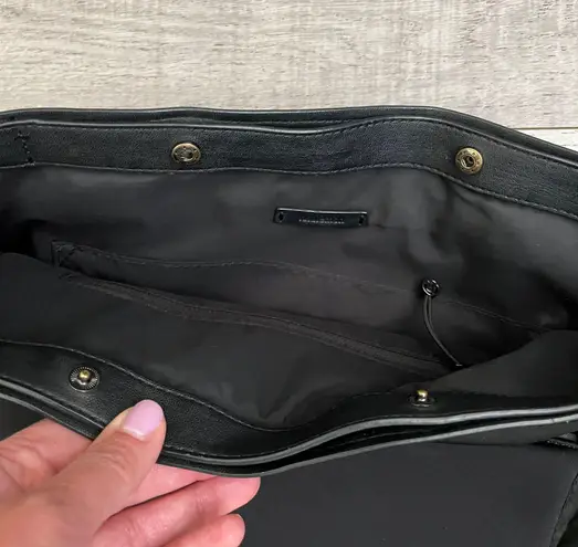 Lululemon Messenger Bag