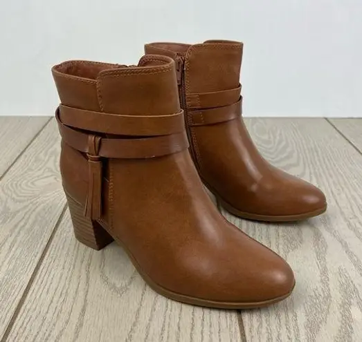 Style & Co Women's Catrionaa Tassel Wrap Detailed Booties 6M Auburn $80 Tan Size 6