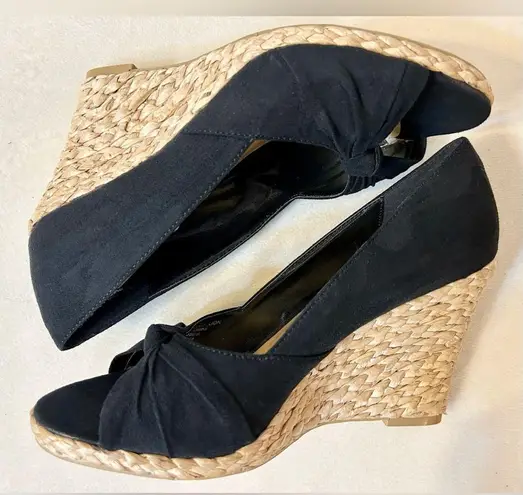 Diba Women’s Dandi Lion Wedge Black Size 9