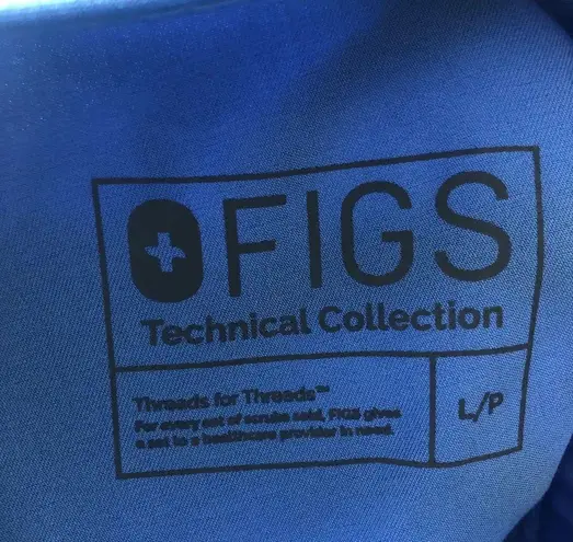 FIGS  Women’s Technical Kade Scrub Pants Capri Blue T21004 D10