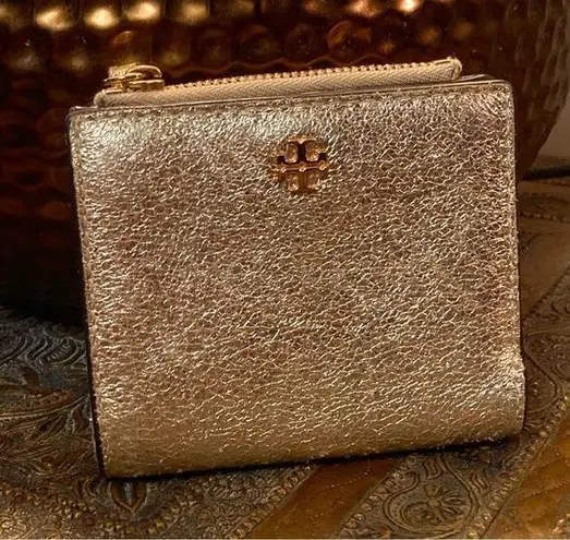 Tory Burch  metallic foil gold wallet foldable card bills coin compact leather