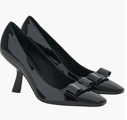 Salvatore Ferragamo Ferragamo Anz Vara Bow Pump in Black, Size 7 New in Box
