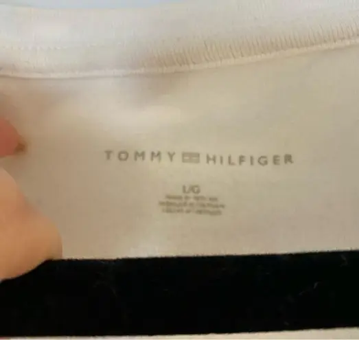 Tommy Hilfiger  Thick White Cotton V-Neck T Shirt Short Sleeves Large