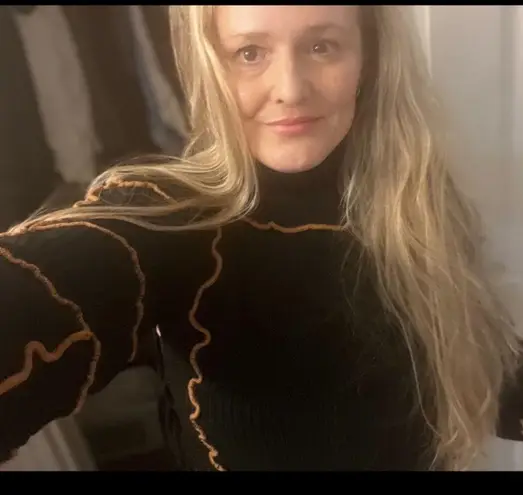 Beach Bunny Sweater crotchet Ellis crop sweater NWT ✨