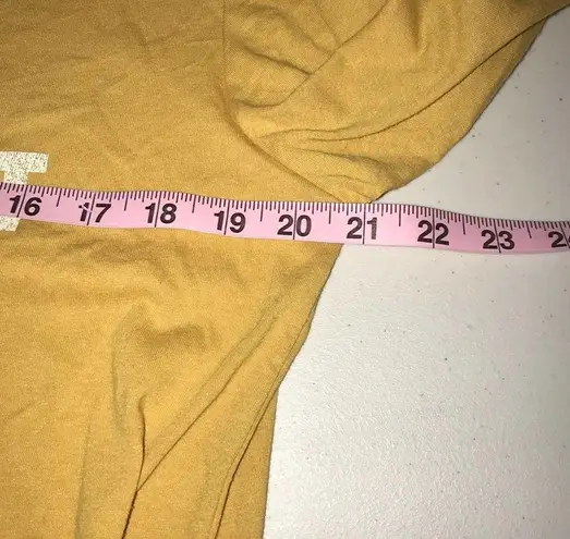 Zoe & Liv "BE KIND BE BRIGHT BE YOU" LONG SLEEVE GOLD TOP SIZE XL