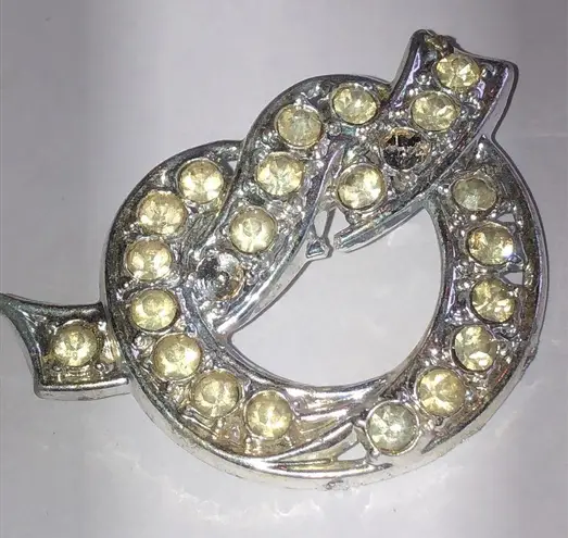 Elegant Vintage Silver Tone CZ Rhinestone Bow Brooch