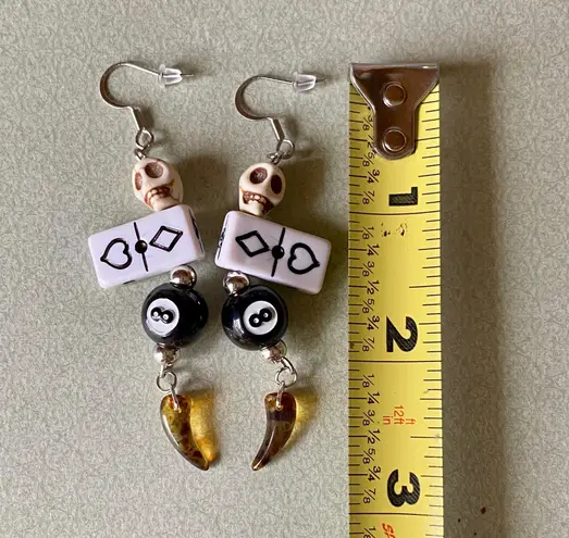 Handmade y2k Kawaii funky grunge style dice & 8 ball & skull & Czech glass unique dangle earrings 🎲🖤💀