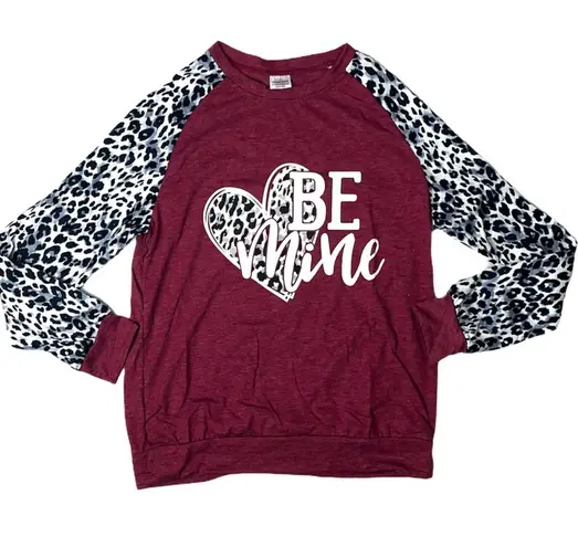 Be Mine Valentine’s Day long sleeve top size Small Red