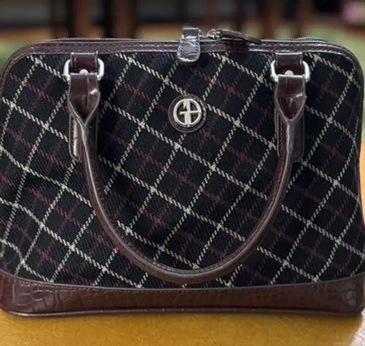 Giani Bernini Women's Gianni Berinni Handbag, One Size, Black and Burgundy