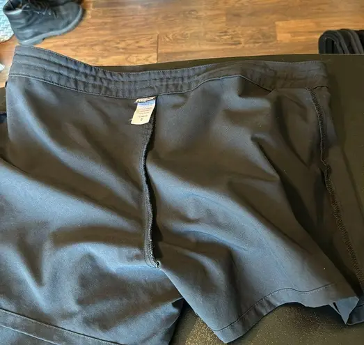 Patagonia  Black Skort Size 8