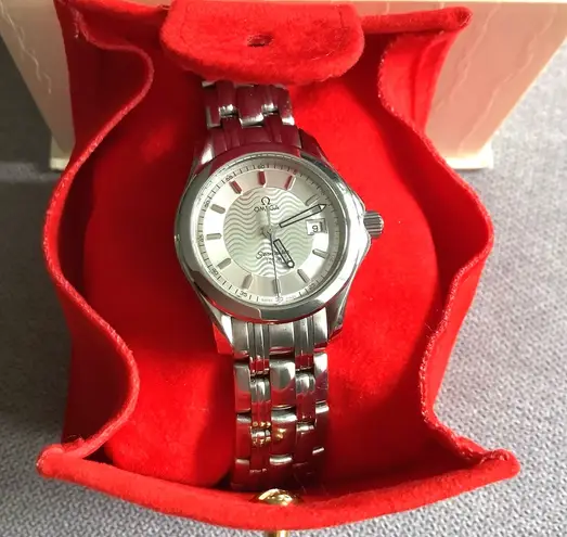 Beautiful OMEGA ❤️ SEAMASTER Stainless steel watch with box 🎁 Silver
