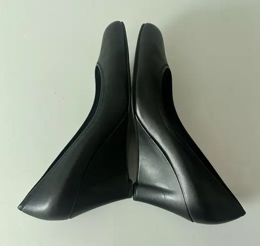Salvatore Ferragamo Fondente Black Wedge Pump Heels Napa Calf Leather Size 8.5