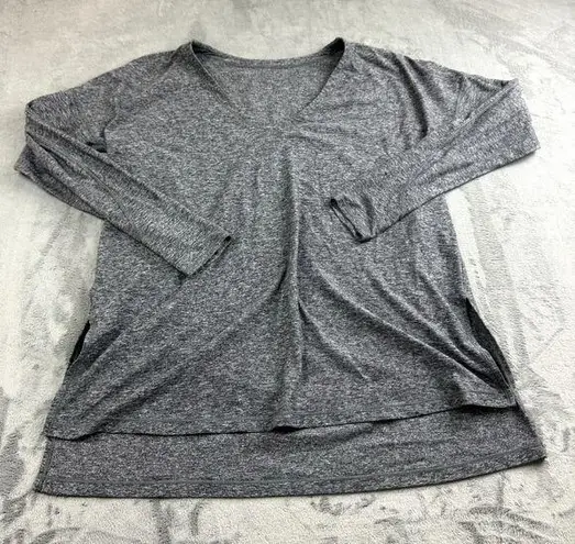 Lululemon  Womens Top Size 8 Grey Gray V-Neck Long Sleeve Flowy Thumb Holes Logo