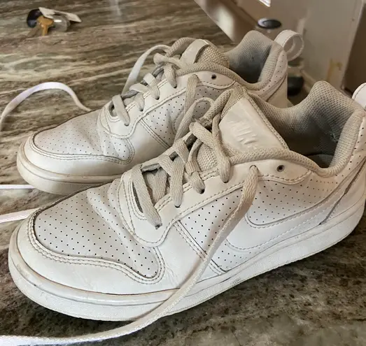 Nike Court Borough