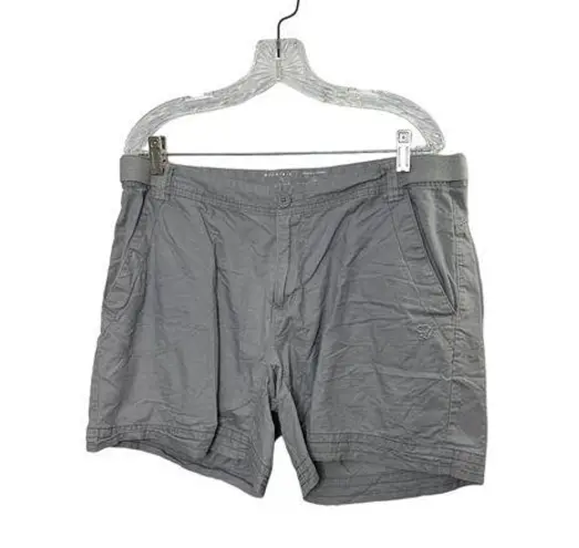 Mountain Hardwear  Lightweight Light Gray Shorts Women's Size 14