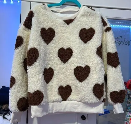 brown and cream heart sweater Size M