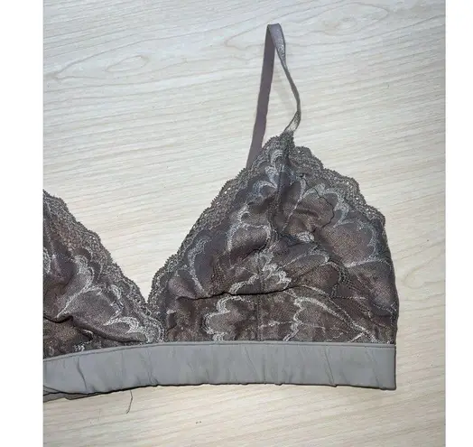 True & Co Women's Soft Lace Wirefree Bralette Medium Sexy Comfy