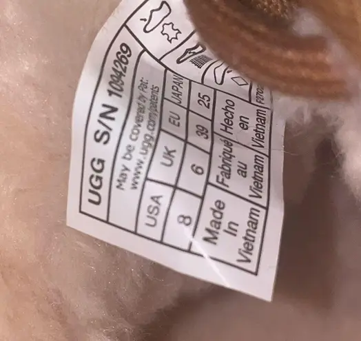 UGG Neumel Women’s Boots In Chestnut