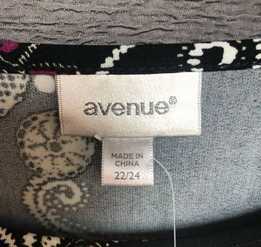 Avenue Flowy dress Round neck, Short sleeves, Purple, black, white ,tan 22/24 Size undefined