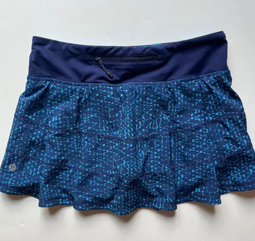 Lululemon Run Pace Rival Skirt in Elegant Samba Snake Kayak Blue Size 4 Reg