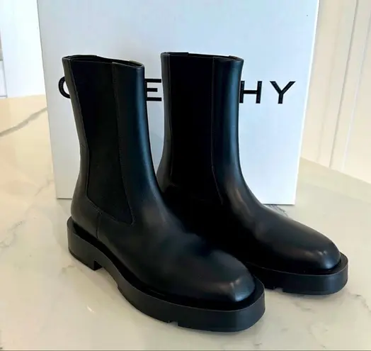 Givenchy Chelsea Boots