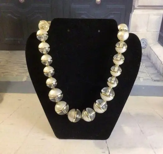 Coldwater Creek 0069 MCM-style Lucite Beaded Necklace w/Silver Tone Hardware