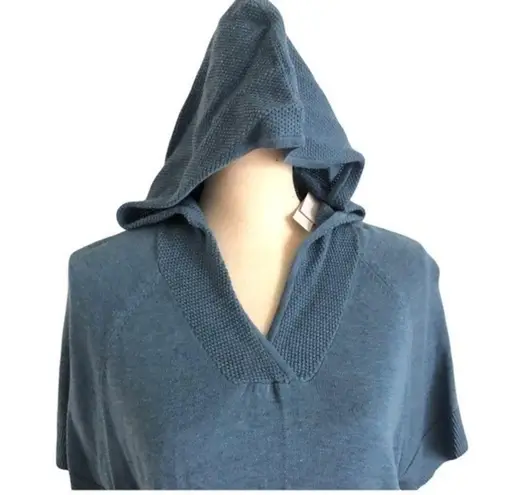 Lilla P Hooded Short Sleeve Blue Pullover Size S